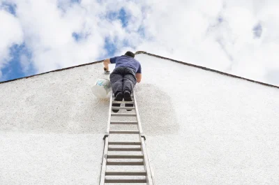 Peinture extérieure à Champagné — façades et ravalement