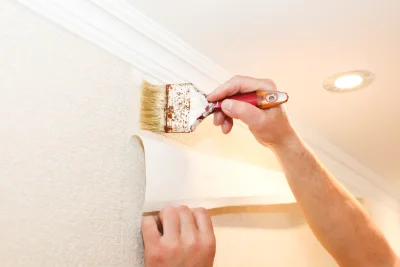 Pose de papier peint à Champagné — revêtements muraux et toiles de verre